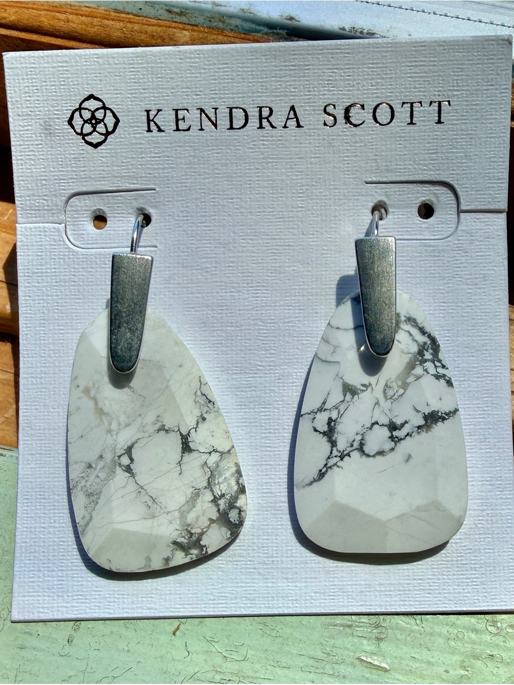 BIG - New Kendra Scott Marty Drop Earrings In White Howlite / Silver marbled